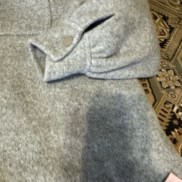 New with tag Oversized Wool-Cashmere Jacket size Medium - Picture 12 of 14